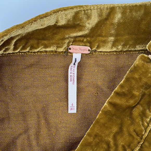 Free People skirt size 4 velvet gold mini - Picture 3 of 4